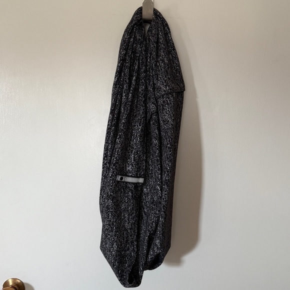 Lululemon Scarf - Picture 2 of 5